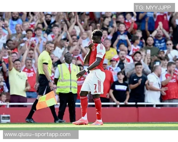 曼联阿森纳闭门友谊赛助伤员恢复状态展现球队团结精神