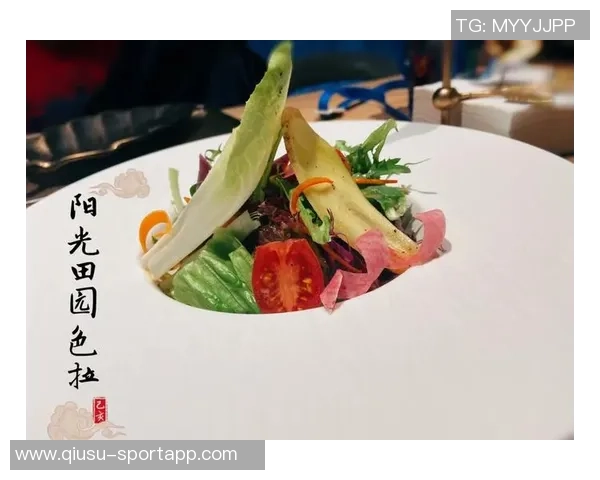 哈兰德饮食揭秘：每天六顿美食每周末尽情享受肉类盛宴